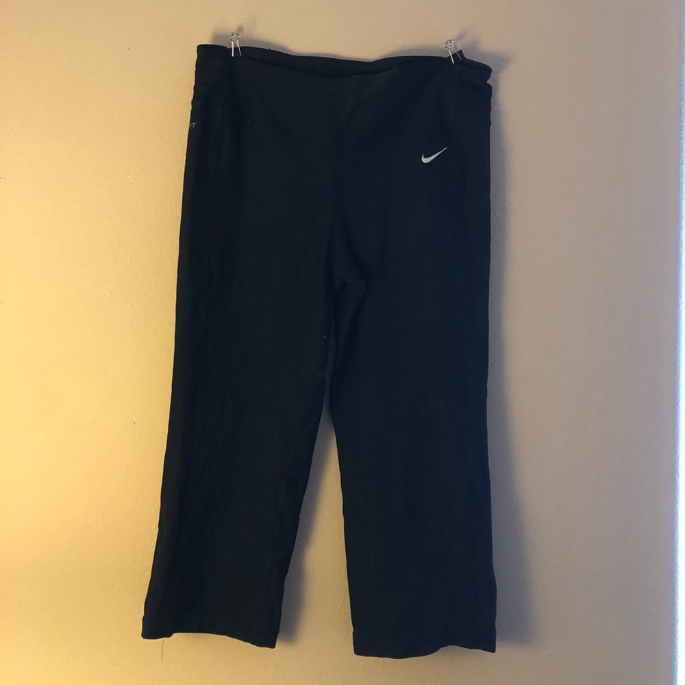 Black Nike capri’s